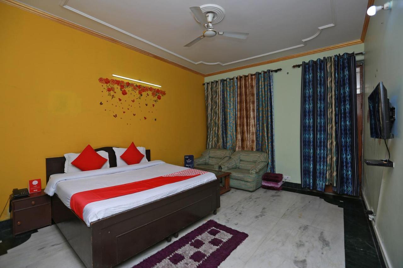 Oyo 11752 Hotel Sun Palace Residency Indirapuram Exteriör bild