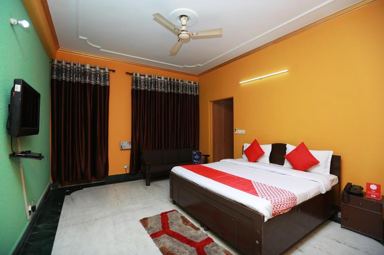 Oyo 11752 Hotel Sun Palace Residency Indirapuram Exteriör bild